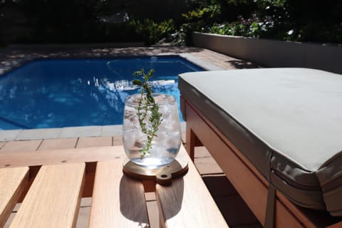 Heated pool with Sunbeds 