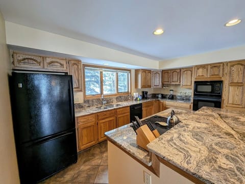 Fully equipped kitchen