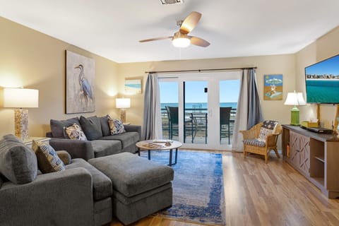 22-Walton-Dunes-3-Living