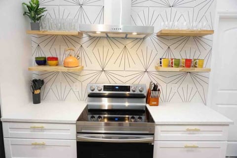 Fully-equipped kitchen