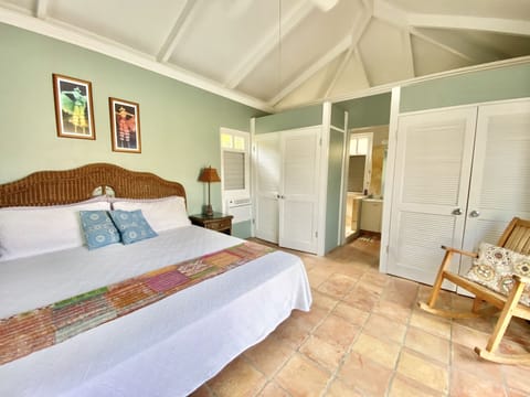 Guest bedroom