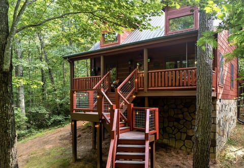TreeTop Hideaway