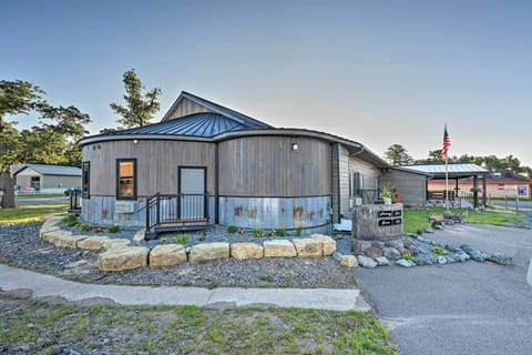 Hatfield Vacation Rental | 6BR | 7BA | 8,500 Sq Ft | Step-Free Access w/ Ramp