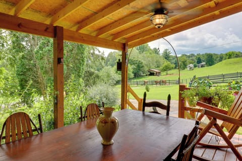 Warne Vacation Rental | 2BR | 1BA | 1,500 Sq Ft | Stairs Required for Access