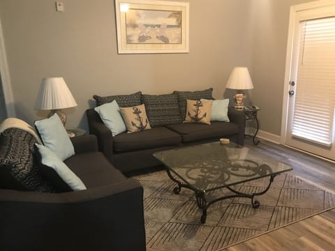 Comfortable Den Area With a 58 inch Smart TV and free WI-FI