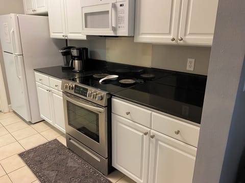 Fully Furnished Kitchen