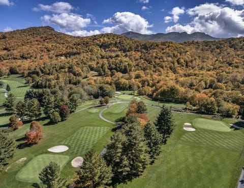 Walk to Sugar Mountain Executive Course
Rated #2 in USA