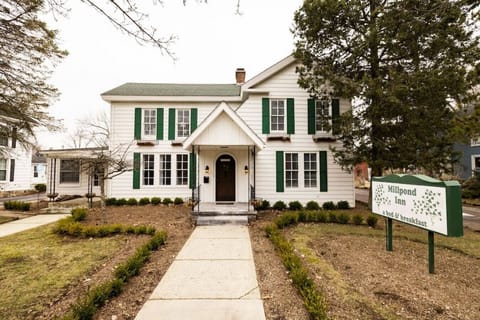Welcome to the Millpond Inn Bed & Breakfast