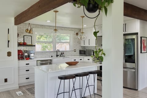 Welcome to Seattle Lighthaus, your cozy home away from home!