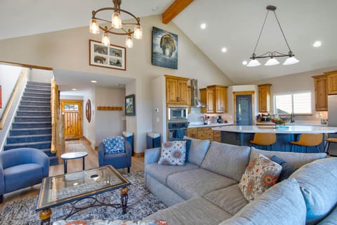 Vacation Rentals in Park City at Bear Hollow Village 5500: Private living room with cozy fireplace