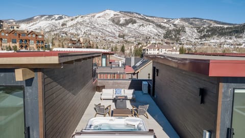 Private Rooftop Patio