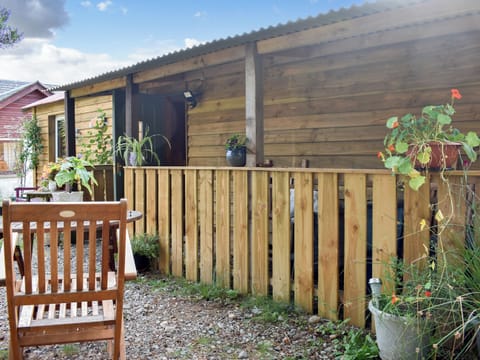 Exterior | The Bothy - Mondhuie Self Catering Chalets, Nethy Bridge