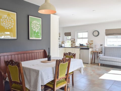 Dining Area | Hafan Fach Cottage, Stackpole