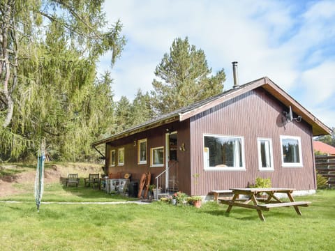 Exterior | The Chalet - Mondhuie Self Catering Chalets, Nethy Bridge