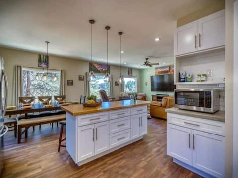 Kitchen, dining room, living room