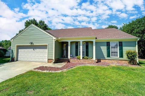 Welcome to University City Villa located in Charlotte, NC! Your home away from home.