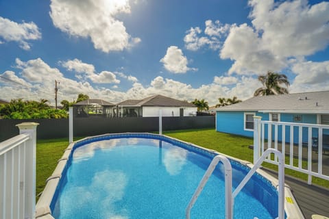 Cape Coral Vacation Rental | 3BR | 2BA | 1,200 Sq Ft | Small Step for Entry