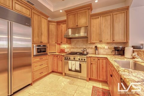 Chefs fully appointed kitchen (1st Floor)
High End Appliances 
Refrigerator with Filtered Water & Ice Maker
Keurig Coffee Duo (Drip & Pods)