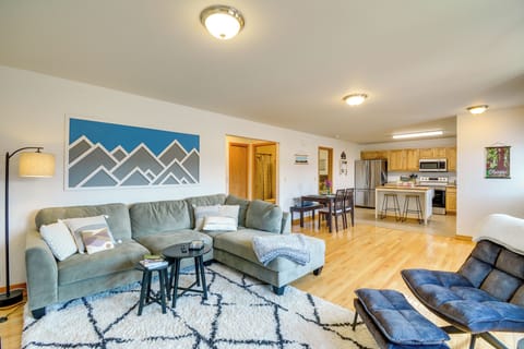 Port Angeles Vacation Rental | 2BR | 1BA | 1,015 Sq Ft | Stairs Required