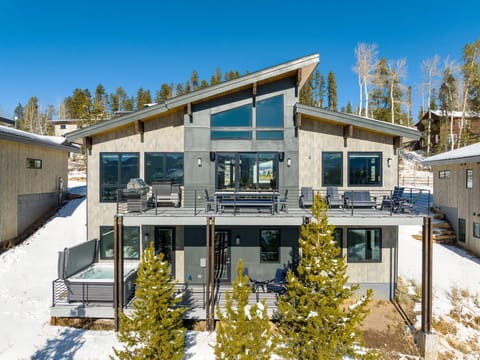 Welcome to Rendezvous Game Trail