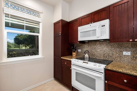 Well-equipped kitchen