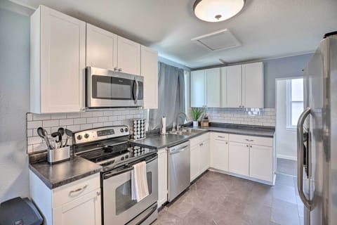 Kitchen | Coffee Maker | Dishwasher | Spices | Wine Glasses | 2-Story Property