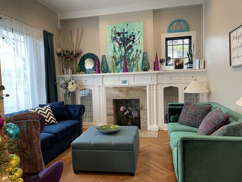 Read and have quiet time in the Circles Room on the first floor.