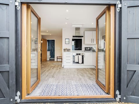 Main entrance | Wisteria Lodge - Roydon Retreats, Roydon, near Diss