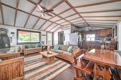 Jamestown Vacation Rental | 2BR | 1BA | 750 Sq Ft | Step-Free Access