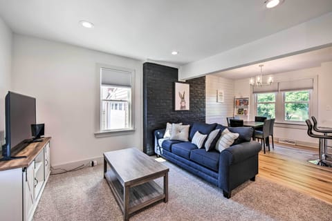 Ronks Vacation Rental | 3BR | 1.5BA | 1,536 Sq Ft | Stairs Required