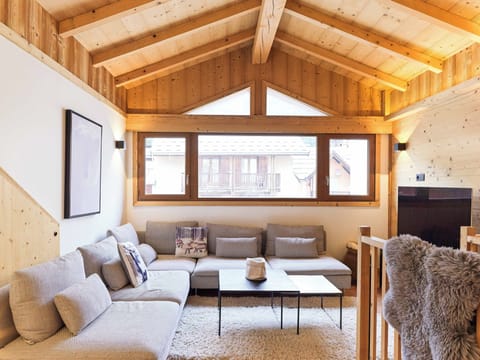 6569e7e1-2903-436f-bbe2-d99363b4a548