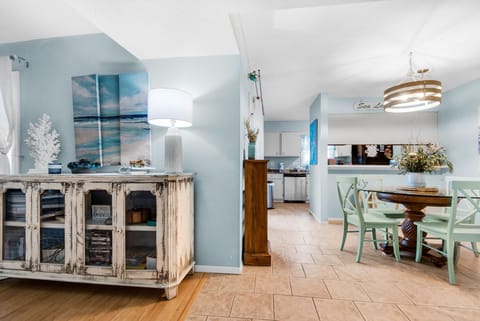 Welcome in to Boardwalk B2