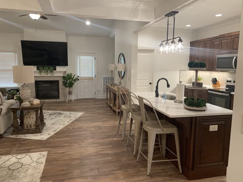 Entry way into kitchen, living room - Downstairs