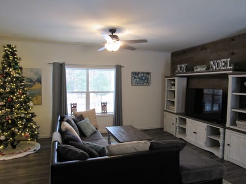 We love Christmas time!