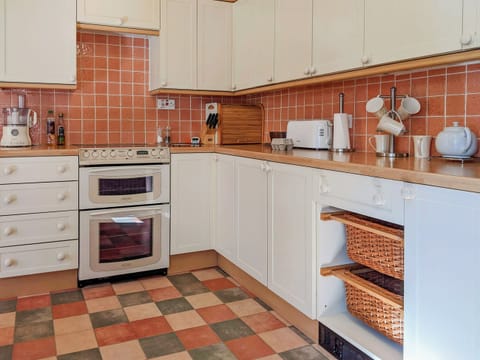 Kitchen | Lephin Cottage, Glendale, Near Dunvegan
