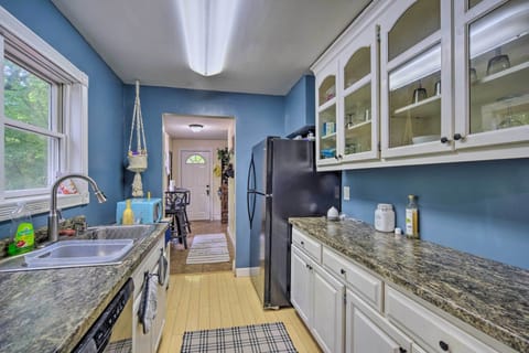 Kitchen | 1st Floor | Cooking Basics | Blender | Toaster