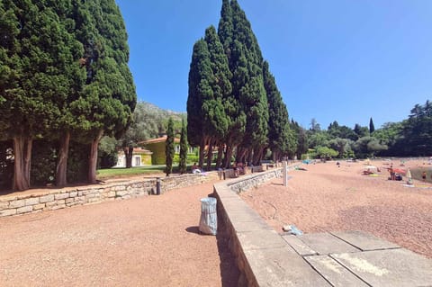 Apartmani DACO - Sveti Stefan Apartment in Sveti Stefan