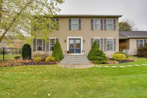 Homer Vacation Rental | 4BR | 2.5BA | Stairs Required | 2,210 Sq Ft
