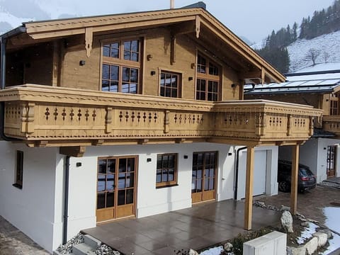 Haus 1-16 Whg.1 EG - Hochalmbahnen Chalet Apartment in Salzburgerland