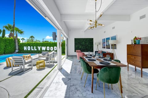 Indoor/Outdoor/Living Room/Dining