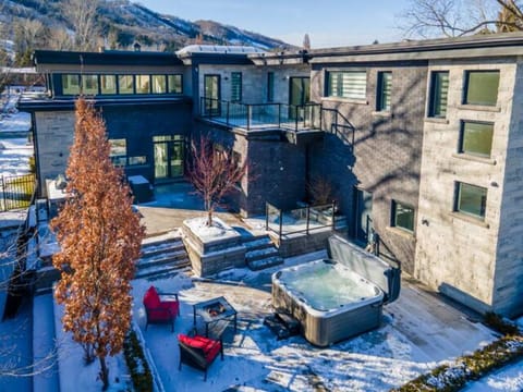 New Villa by the Blue Mountains