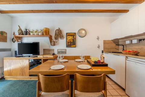 Kitchen and dining area