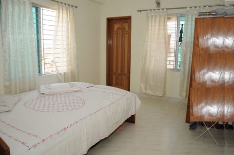 Master bed with balcony