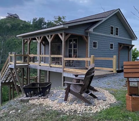 Welcome to Honey Bear Hideaway