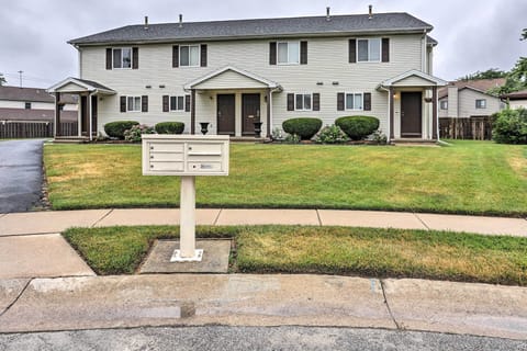 Toledo Vacation Rental | 3BR | 2BA | 2 Steps Required for Access | 1,400 Sq Ft