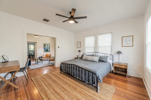 Master King bedroom with workdesk area