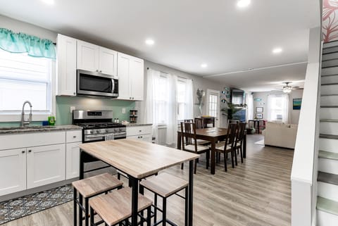 Extra seating for breakfast or kids