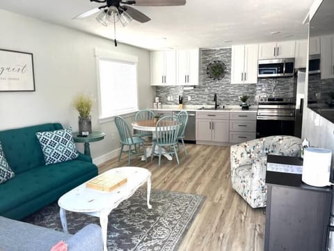 59361f18 8551 44c2 a2aa 11021a245833