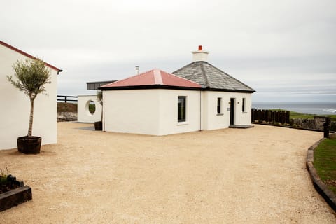 1837 Gate Lodge