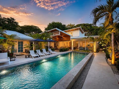 Brand new luxury villa 9 Bedrooms 